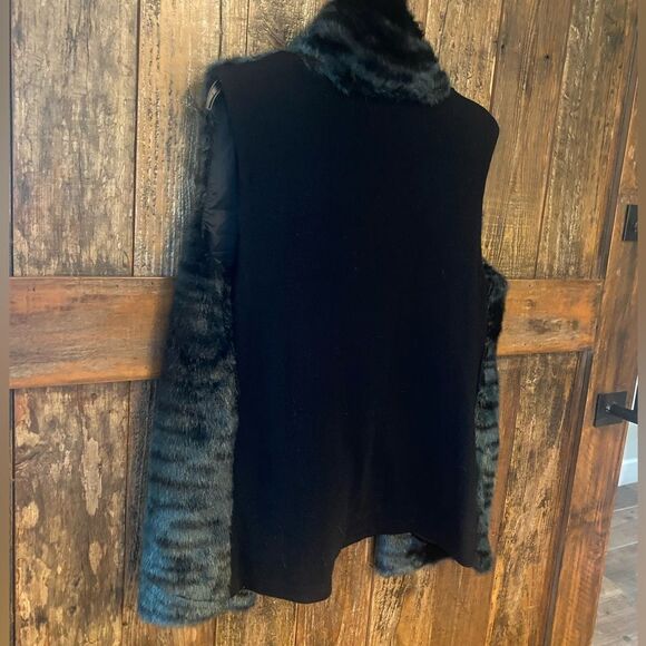 Albert Makali Sz L Elegant Black Green Tint Faux Funky Fun Fur Sleeveless Vest - Picture 6 of 11